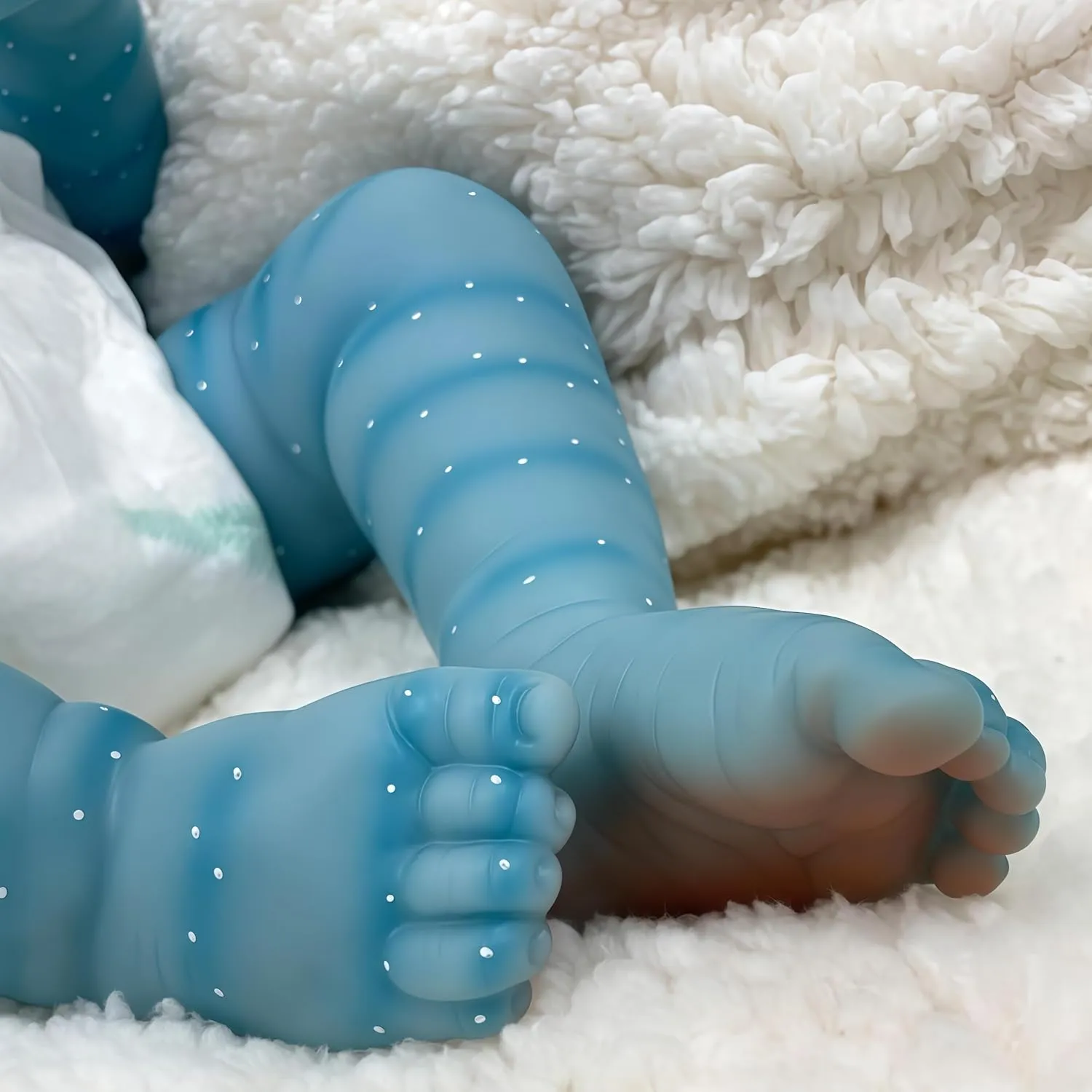 20 Inch Reborn Baby Doll with Blue Skin, Lifelike Newborn Doll Realistic Brown Eyes with Soft Vinly Body, Real Life Baby Dolls Toy Christmas for Kids Age 3  , Glow in The Dark