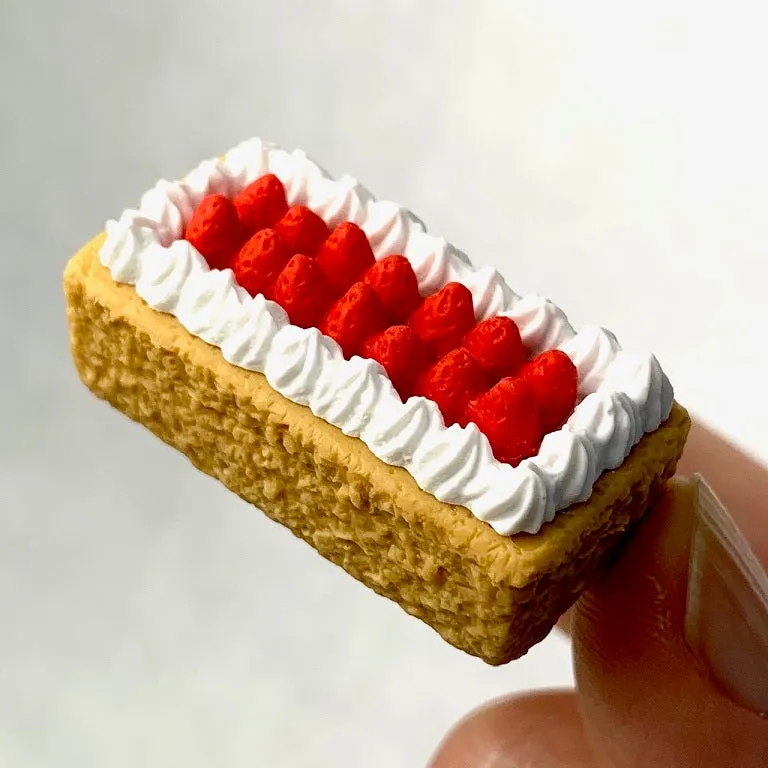 38347 IWAKO FRENCH PASTRY ERASER CARD-10 CARDS