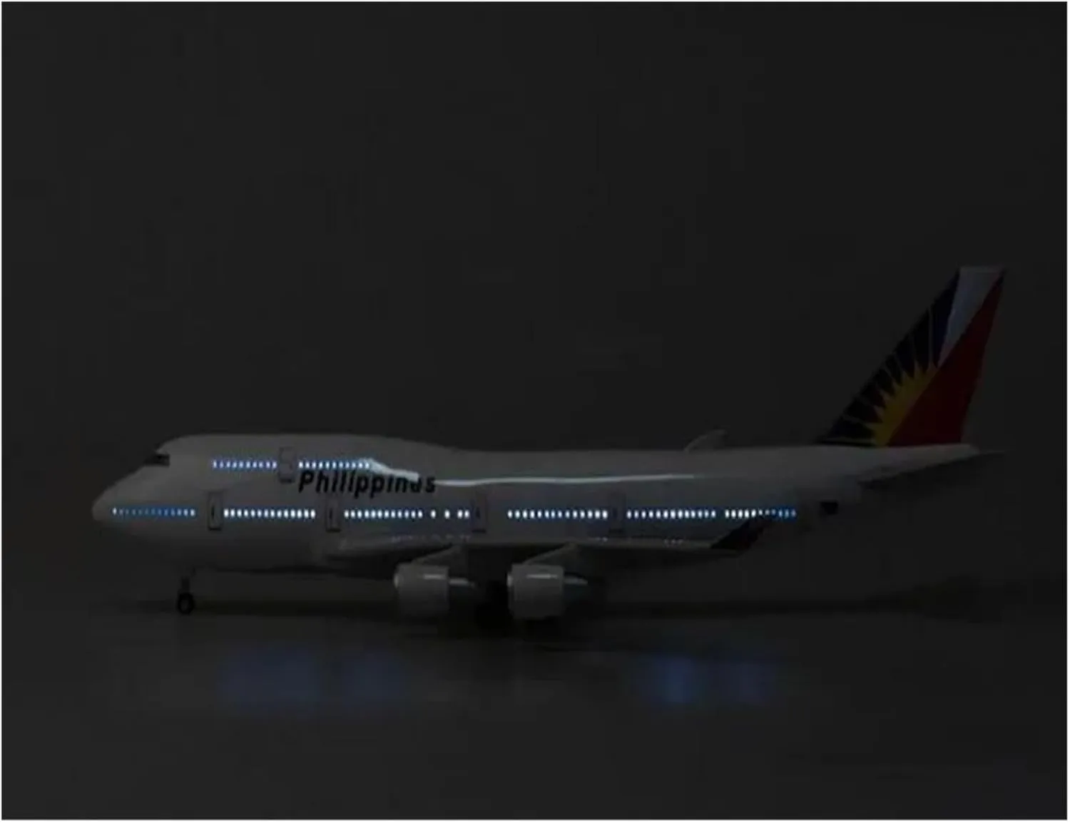Diecast Plane Model 47CM for B747 Philippines Diecast Resin Aircraft Model with Light and Wheel Collectible (No Light)