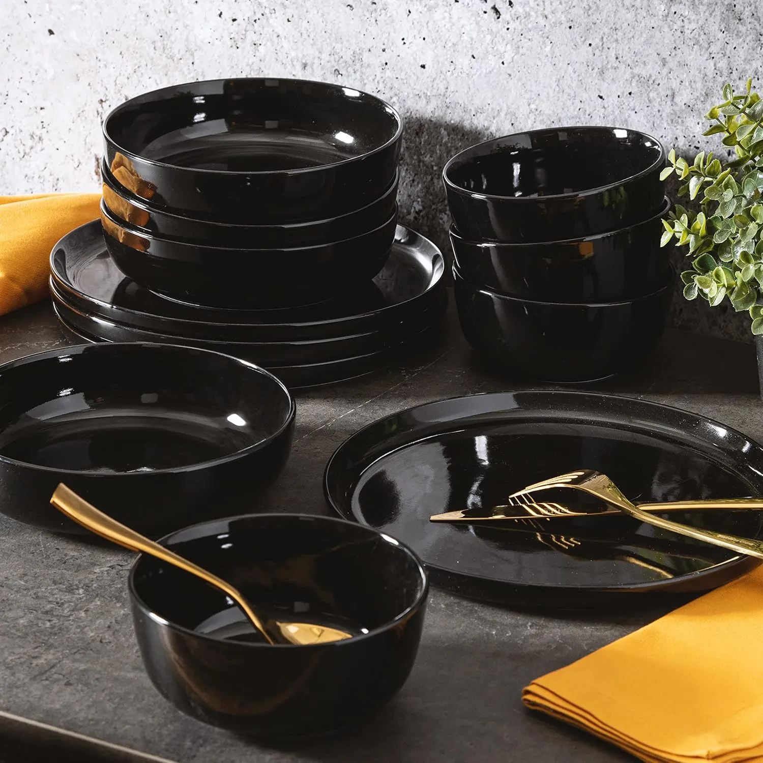 Gibson Home Oslo 12-Piece Porcelain Chip and Scratch Resistant Dinnerware Set, Black,Service for 4