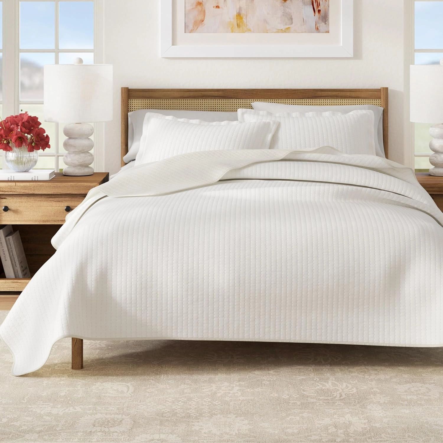 Great Bay Home Full/Queen Quilt Bedding Set, 3-Piece Lightweight Summer Channel Stitch Quilt Set with Shams, Ultra Soft White Bedspreads, Quilted Bedding Coverlets for All Seasons