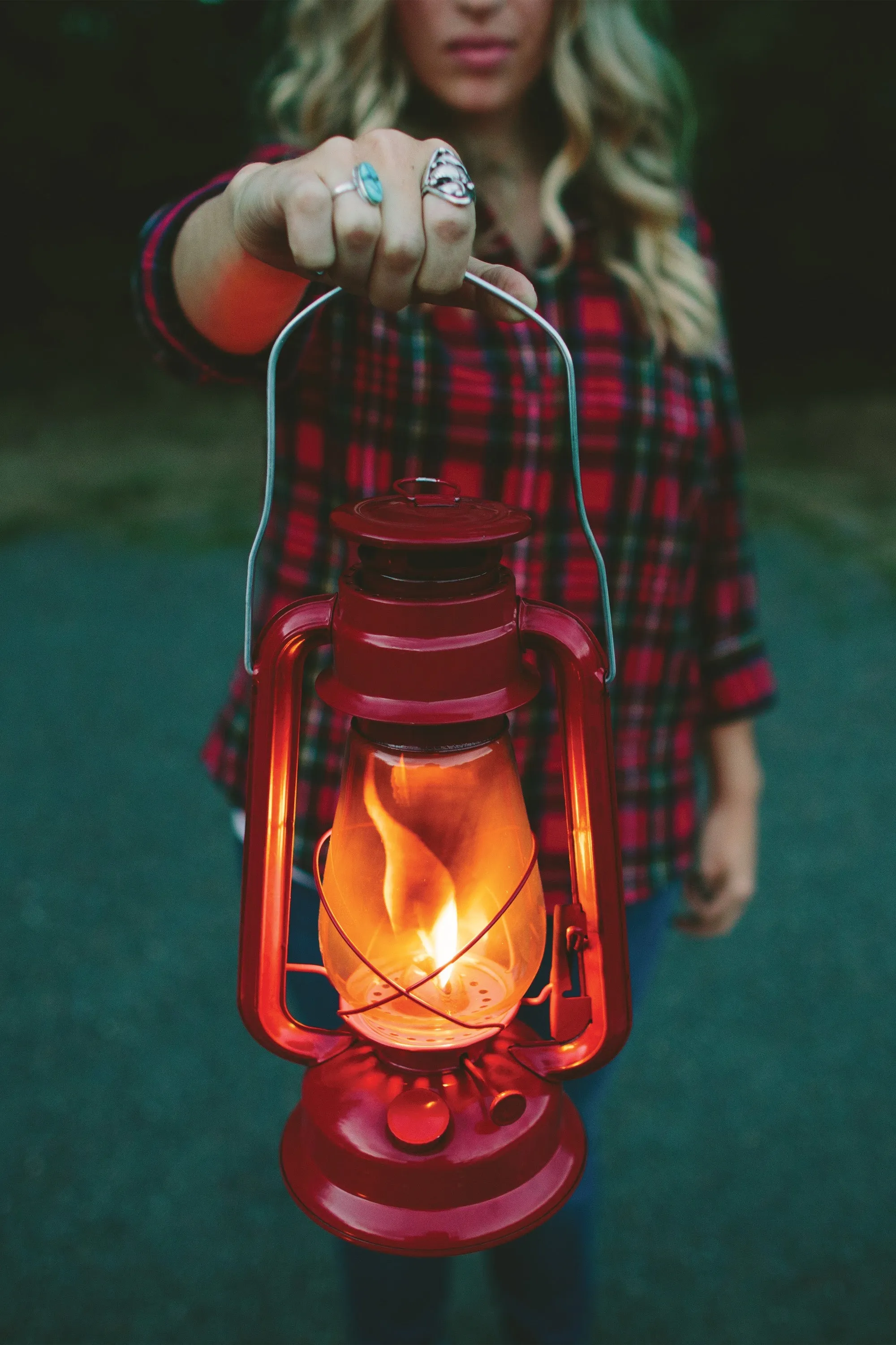 Hurricane Lantern - 12 In