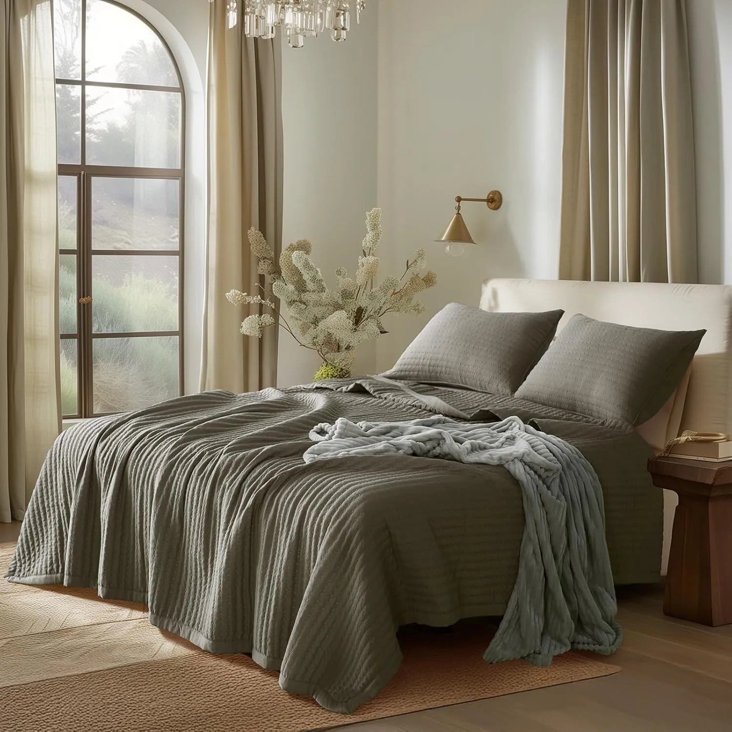 KASENTEX Cub Brown Oversized King Size Quilt Bedding Sets with Pillow-Shams, Lightweight Soft Bedspread Coverlet, Durable Stitched - Quilted Blanket Thin Comforter Bed Cover, 3 Pieces, 112x106 inches