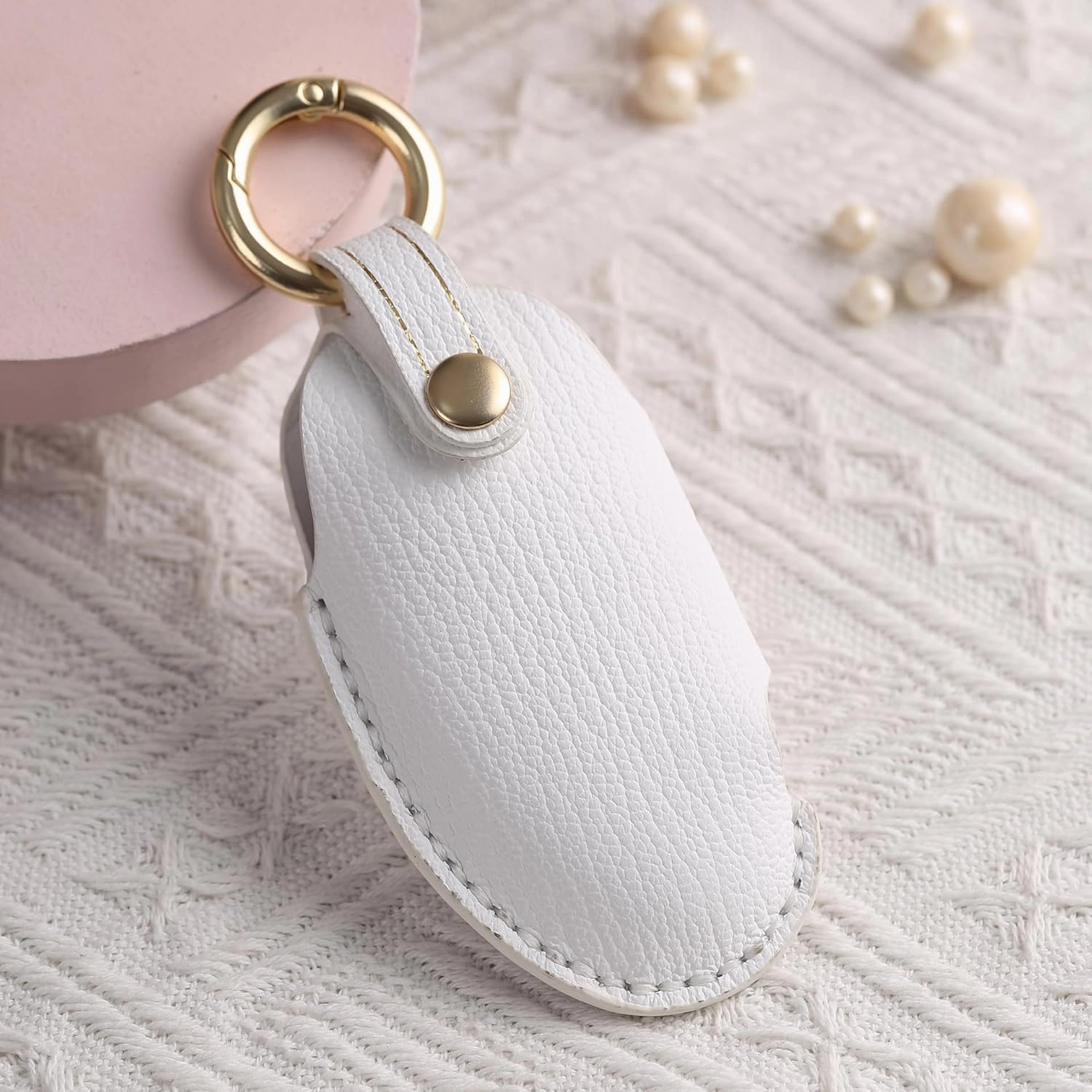 KUNIO Hand Sewn Leather Fit for Car Key Fob Cover 2023 2024 2025 Hyundai Ioniq 6 Grandeur GN7 KONA EV Keychain Key Holder Keyless Enter Key Protector Car Accessory Father's Day Gift 5 Button B White