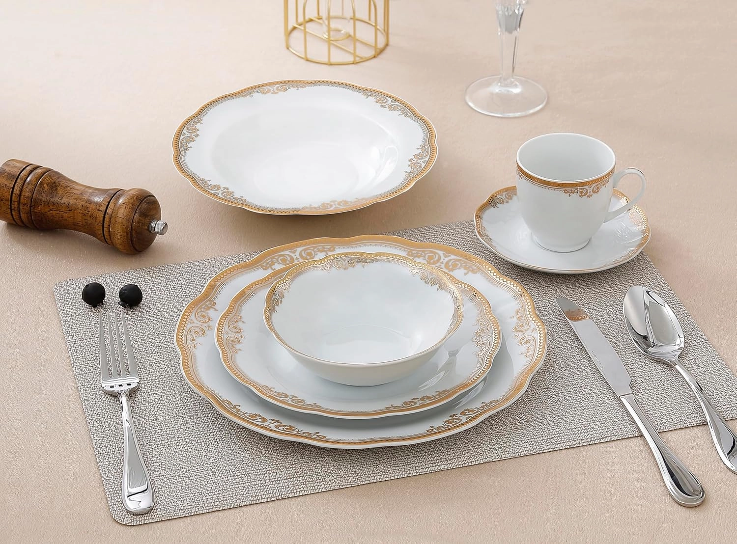 Lorenzo Import Catherine 57-Piece Wavy Porcelain Dinnerware Set