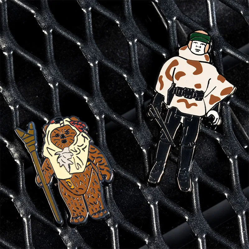 Pin Kings Official Star Wars Enamel Pin Badge Set 1.41 – Paploo and Luke Skywalker (in Battle Poncho)