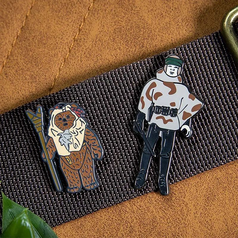 Pin Kings Official Star Wars Enamel Pin Badge Set 1.41 – Paploo and Luke Skywalker (in Battle Poncho)
