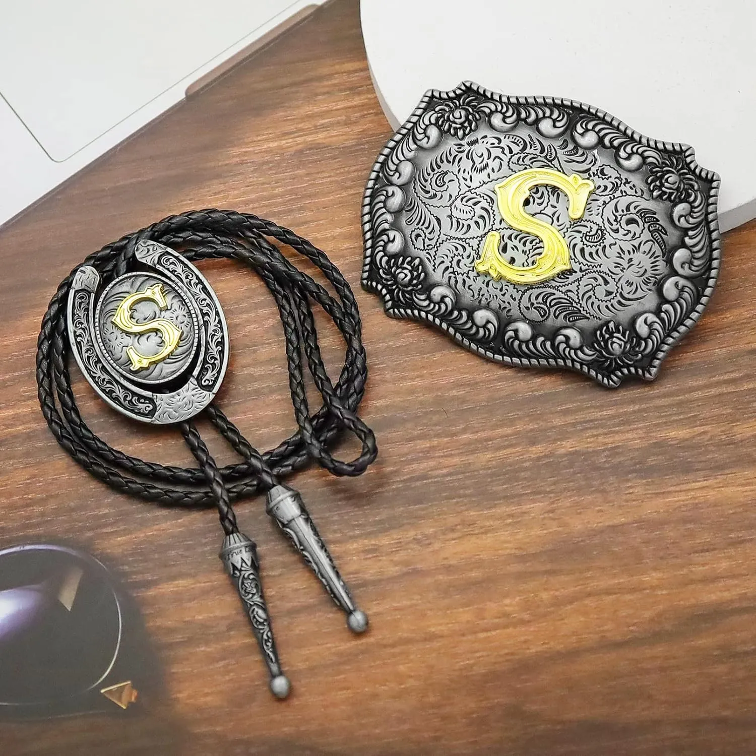 RechicGu 2 Pieces Western Cowboy Belt Buckle Bolo Tie Set Golden Initial Letter ABCJ to Z Rodeo Belt Buckles for Women Men