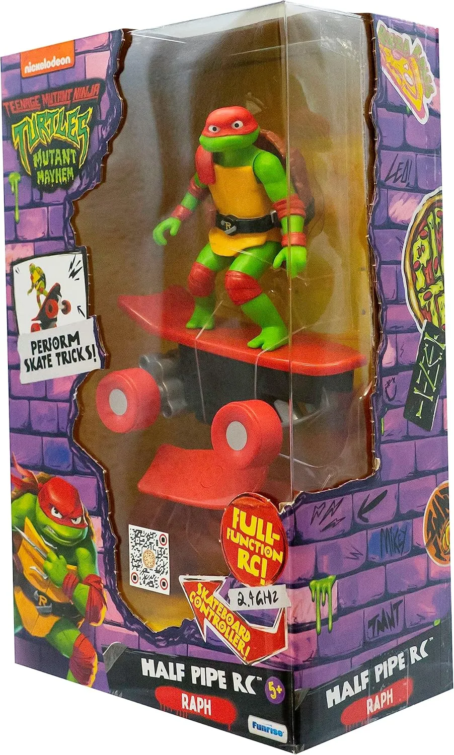 Teenage Mutant Ninja Turtles Toy, Raphael Half Pipe RC Skate Vehicle with Tricks, 2.4 GHz Remote Control TMNT Ninja Turtle Toy, Mutant Mayhem, Ages 5 