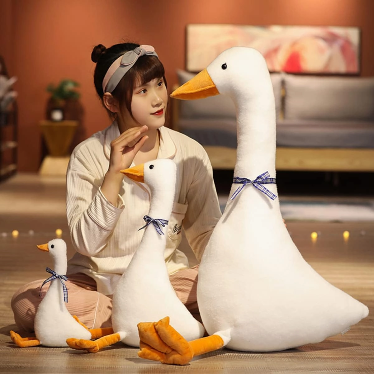 Vaguelly Large White Goose Stuffed Animal Toy 30cm Soft Plush Toy for Boys and Girls Car Bed Sofa Comfortable and Sturdy